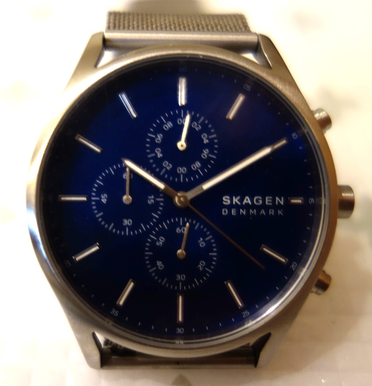スカーゲン HOLST SKW6652のブルー文字盤クローズアップ