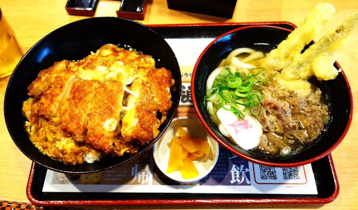 資さんうどん満腹セットのカツとじ丼アップ