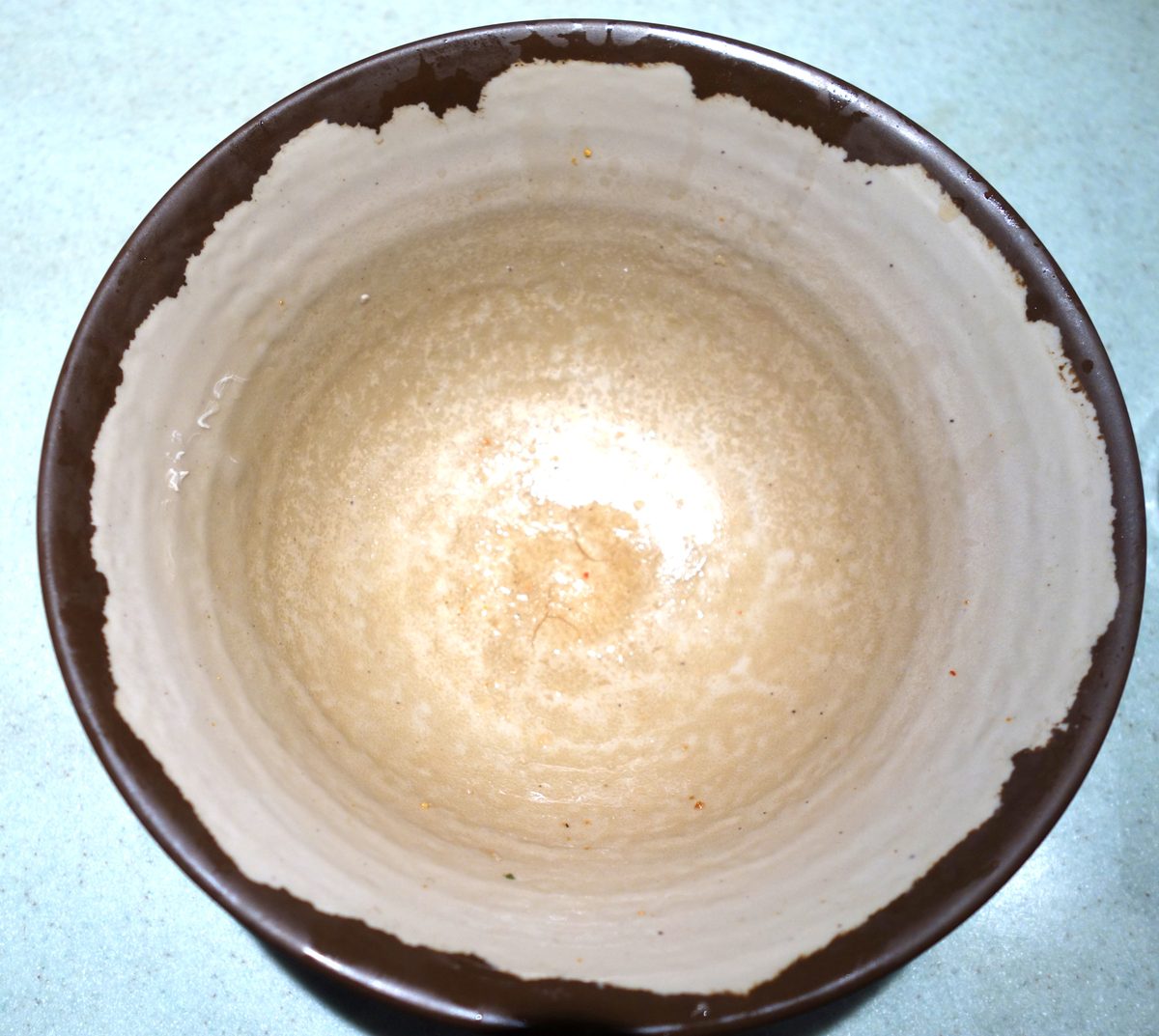 新和そばの紅しょうが天そば完食 — 出汁を最後まで飲み干した空の丼