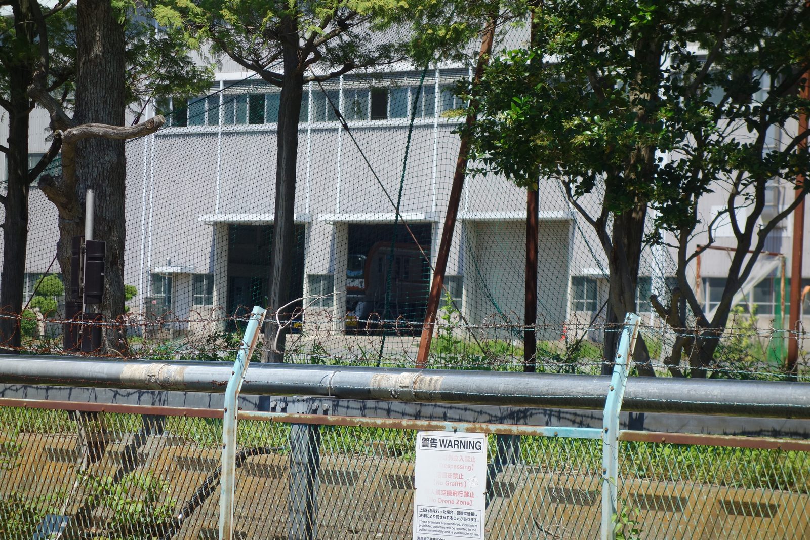 綾瀬工場の中に見えた有楽町線・副都心線の10000系